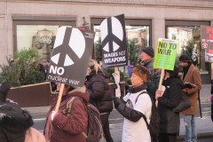 Salisbury-CND-with-placards